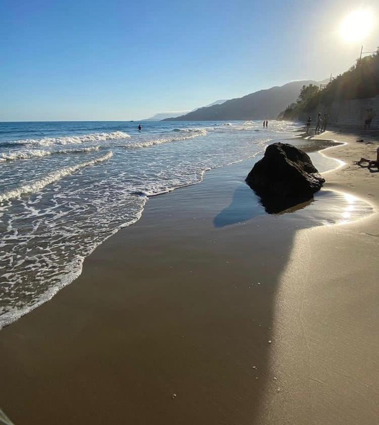 Sea And Monaco Charme View On The Beach Ventimiglia Exterior foto