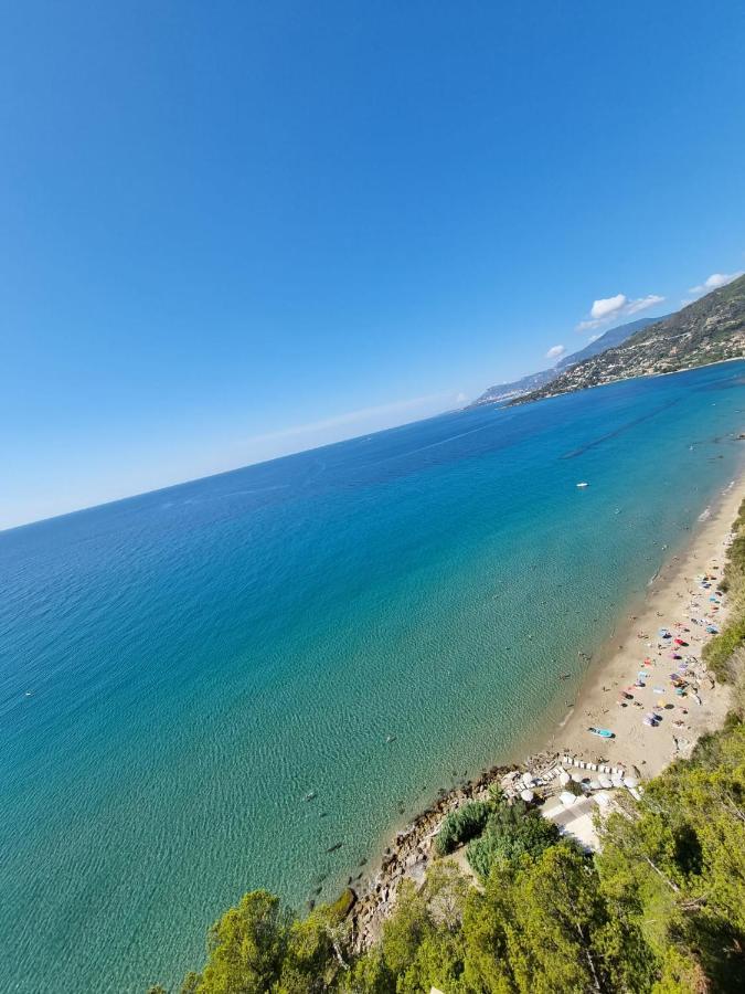 Sea And Monaco Charme View On The Beach Ventimiglia Exterior foto